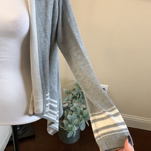 Loft Sweater - Picture 5 of 5